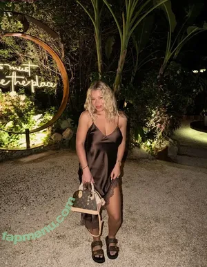 Molly Rainford / mollyrainford nude photo #0361