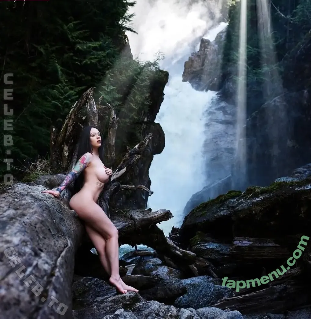 Molly Rennick nude photo #0090 (molly.rennick / mollyrennick / mollyrennickldg / posts)