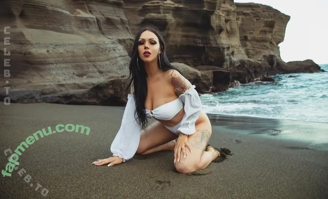 Molly Rennick nude photo #0096 (molly.rennick / mollyrennick / mollyrennickldg / posts)