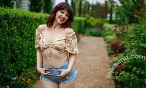Molly Rose / Mollyroseee8 / asianshawtyoxo / mollyroselove / mollyrosexx nude photo #0211