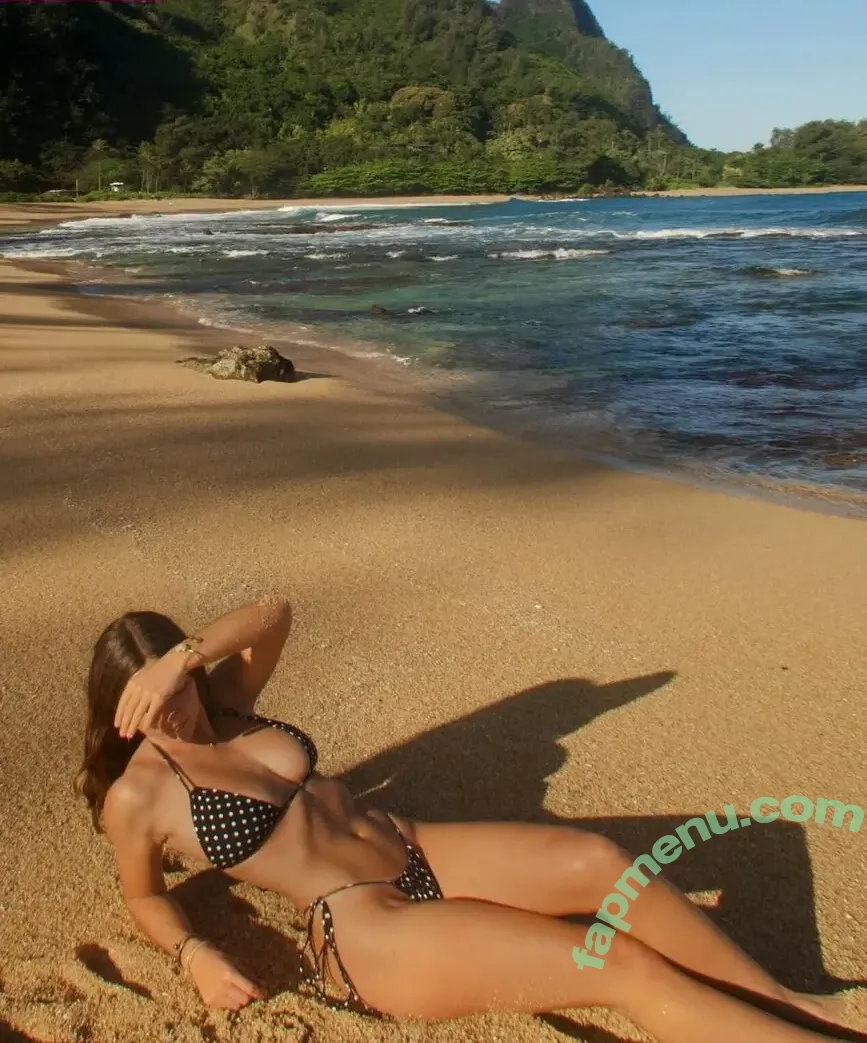 Molly Wallace nude photo #0057 (mollywallacemw)