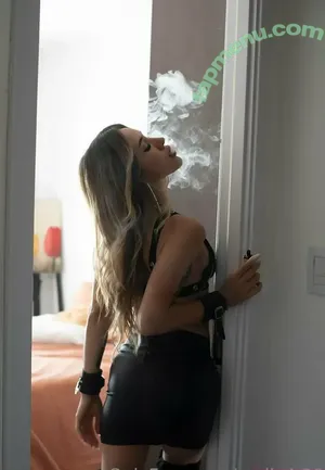 molly4.20 / molly420mdp nude photo #0236