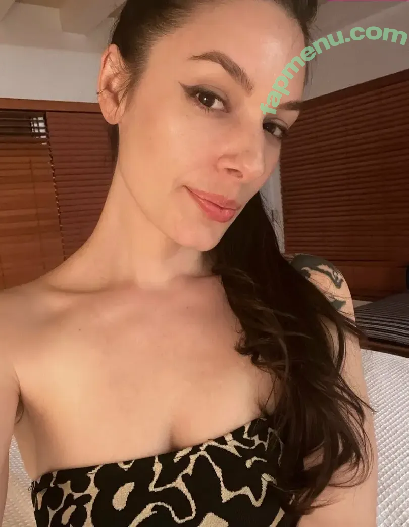 MollyCixx nude photo #0017 (Molly Cixous / mollycix / mollycixous)