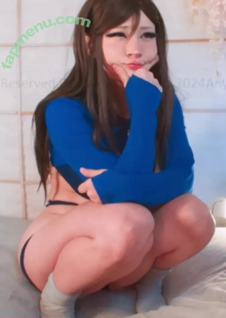 Mollyflwers nude photo #0295 (mollychan / mollyflower)