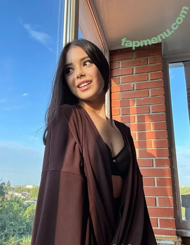 mollylo nude photo #0330 (mollylo93)