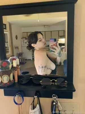 mollymaeve / mollymaeve_ / smtten_kitten nude photo #0029