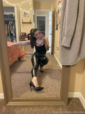 mollymaeve / mollymaeve_ / smtten_kitten nude photo #0032