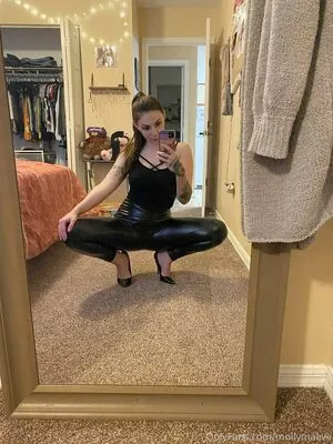 mollymaeve / mollymaeve_ / smtten_kitten nude photo #0033