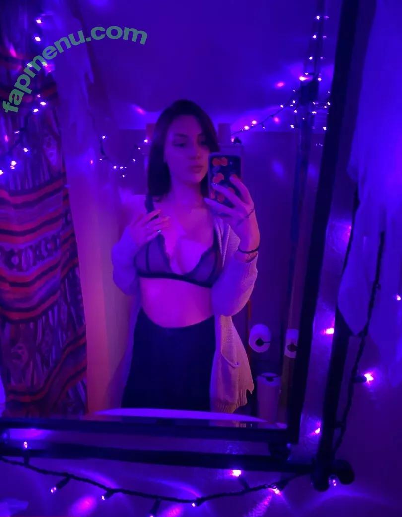 mollymaeve nude photo #0074 (mollymaeve_ / smtten_kitten)