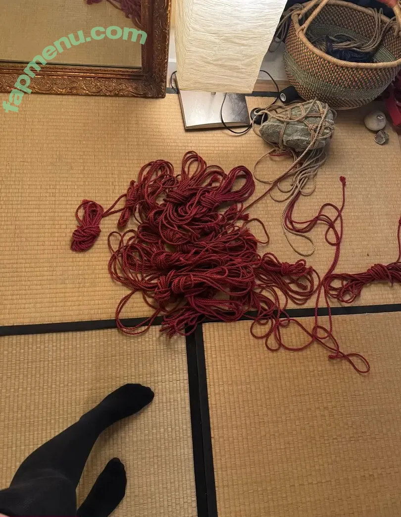 mollymaeve nude photo #0596 (mollymaeve_ / smtten_kitten)