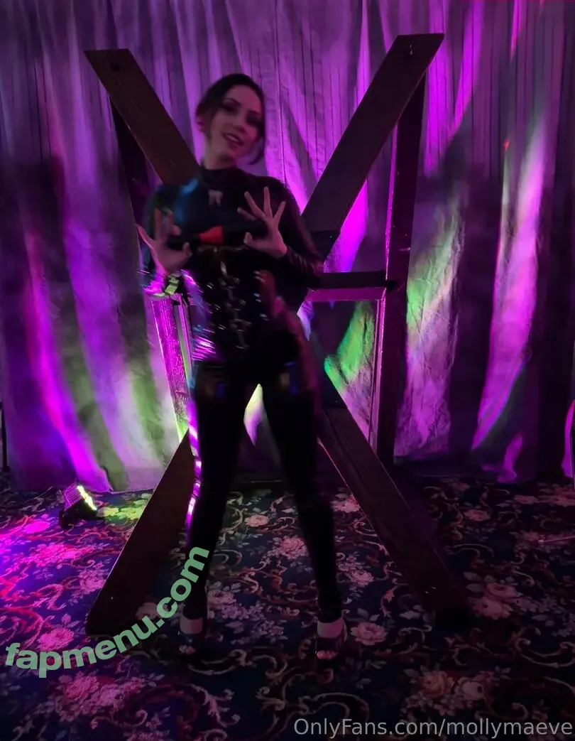 mollymaeve nude photo #0613 (mollymaeve_ / smtten_kitten)