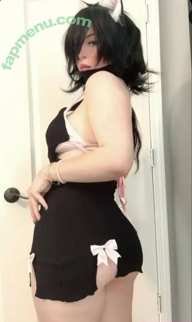 Mollymew2 nude photo #0011 (molly.osamu / mollymeowz)