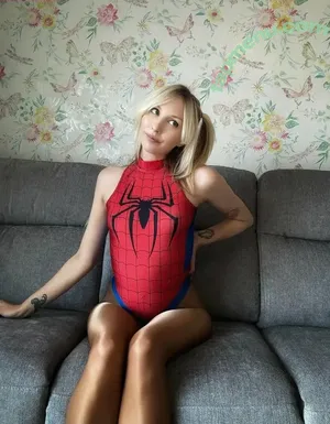 mollyminx22 / itsonlymolly22 nude photo #0003