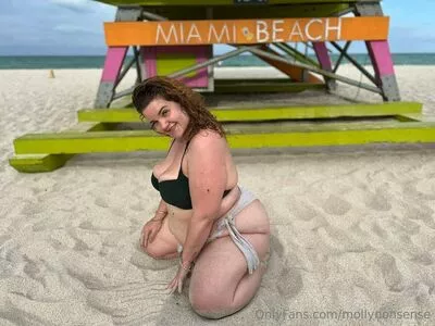 mollynonsense / missusthickness / molly.nonsense nude photo #0165