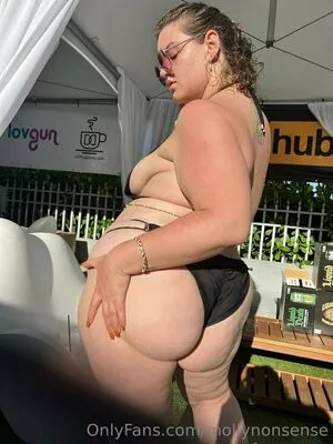 mollynonsense / missusthickness / molly.nonsense nude photo #0209