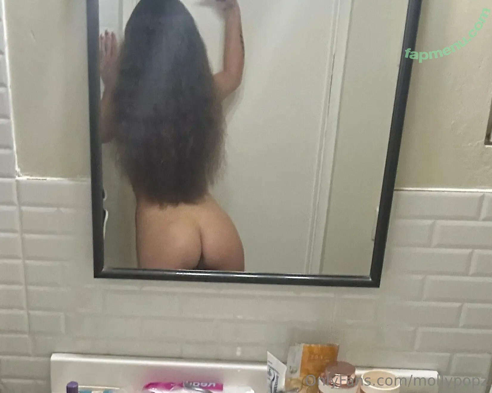 mollypopz nude photo #0017 (mollyyypopz)
