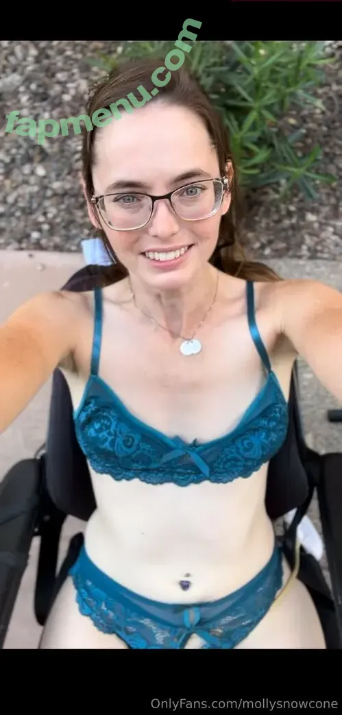 mollysnowcone nude photo #0004 (thereal_mollysnowcone)