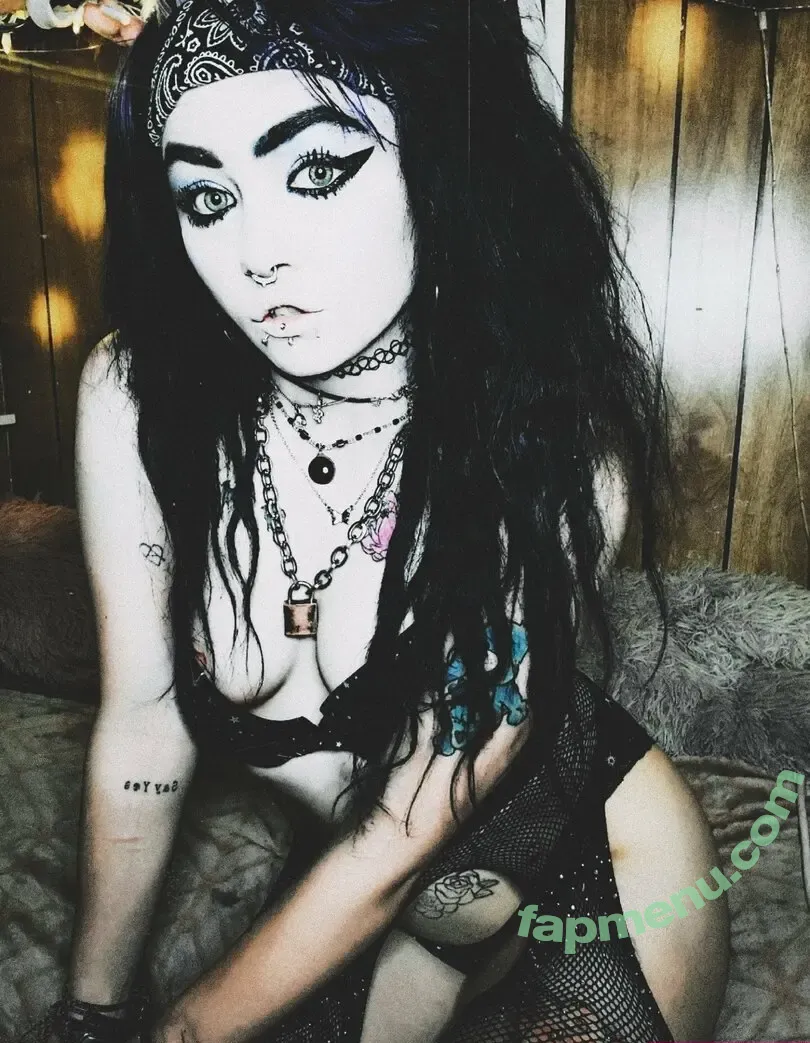mollysrotten nude photo #0007 (mollysrotten)
