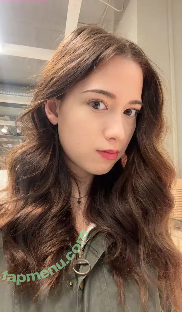 Mollyswes nude photo #0033 (molzzan)