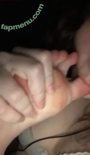 mollzba11z / meowllymeow / mollsba11s nude photo #0017