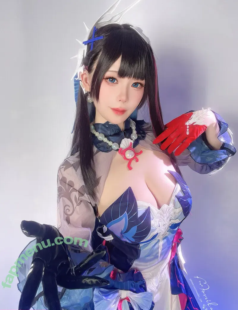 Momiko Lin nude photo #0033 (kamikolin / momiko__124 / momoko.lin / 紅葉 Momiko)