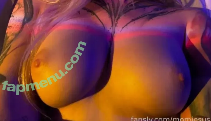 Momjesus nude photo #0050 (momjeesus / momjesuss)