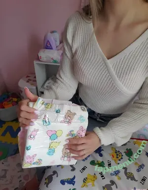 mommyandbabybruce / abdlgwen nude photo #0176