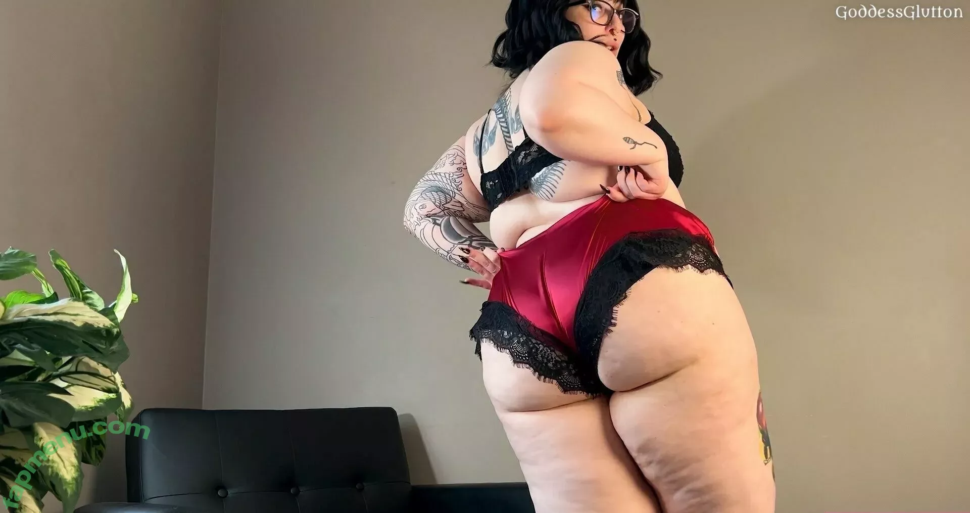 mommyglutton nude photo #0073 (mommy_meghan_)