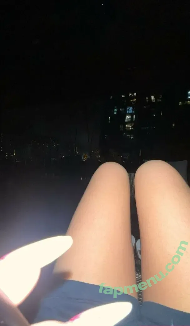 mommyissues9000 nude photo #0018 (mommyissues9000)