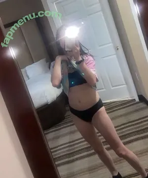 Mommyj22 / mommyj.22 nude photo #0025