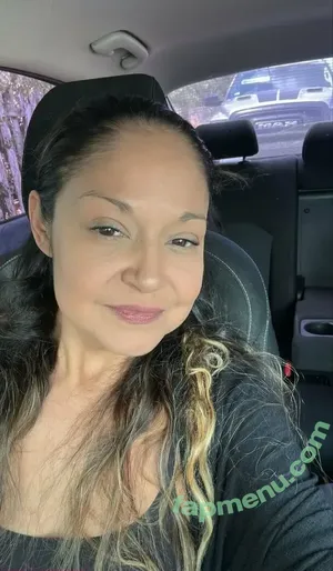 mommyjoyluvsyou2 / mommy.wonders nude photo #0047