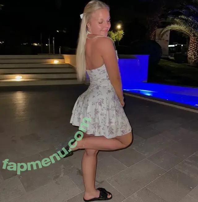 MommyMewtwo nude photo #0036 (Avalynn Rose / _mommymewtwo / avalynnrose)