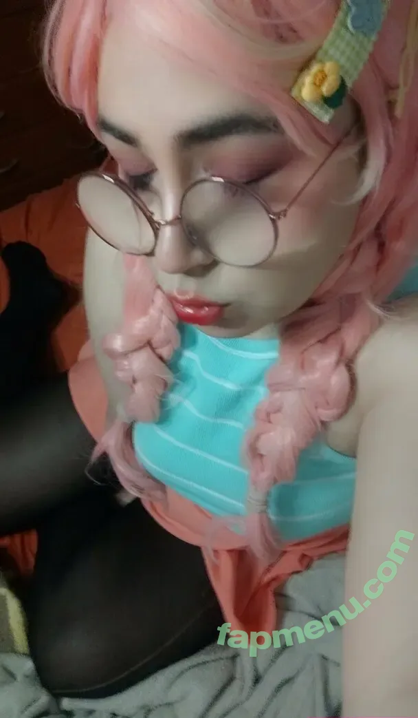 momo.moonmoon nude photo #0001 (f.momo.moon)