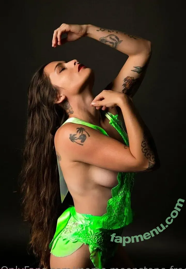 momo.moonstone.free nude photo #0013 (momo.moonstone)