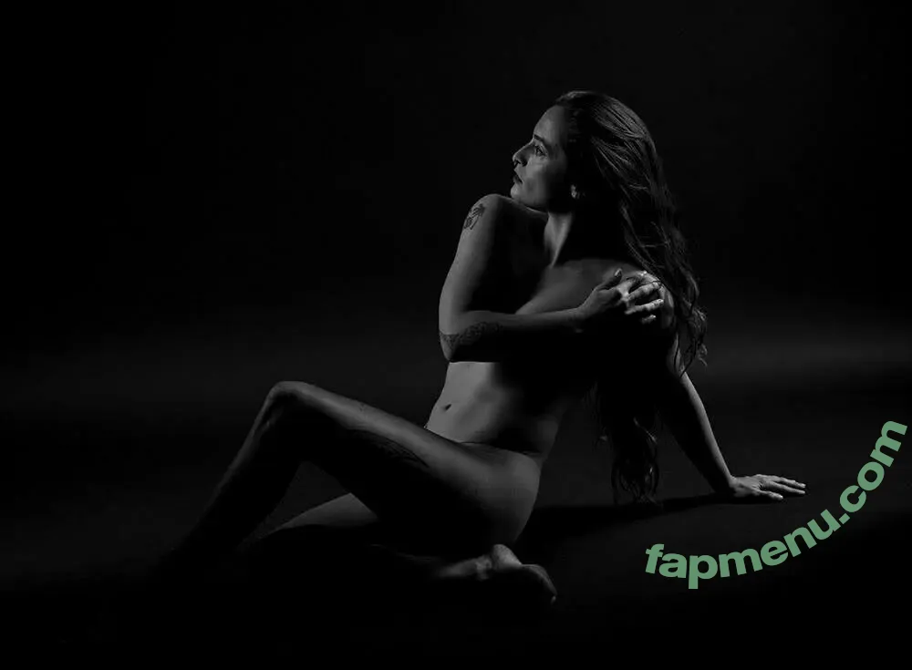 momo.moonstone.free nude photo #0017 (momo.moonstone)