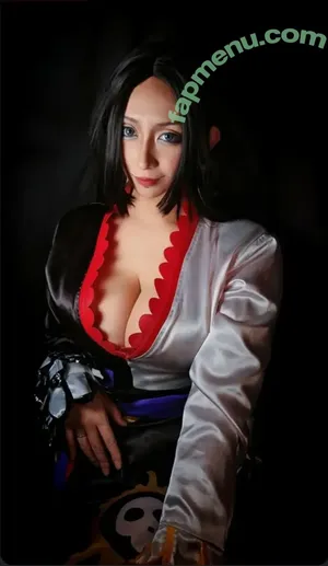 Momocos / momo.onepiececosplay nude photo #0007