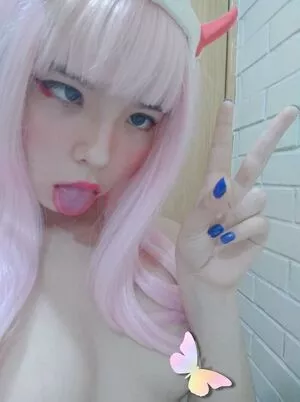 Momoiro Cosplay / momoiroaguiraru / momoirowaifu nude photo #0011