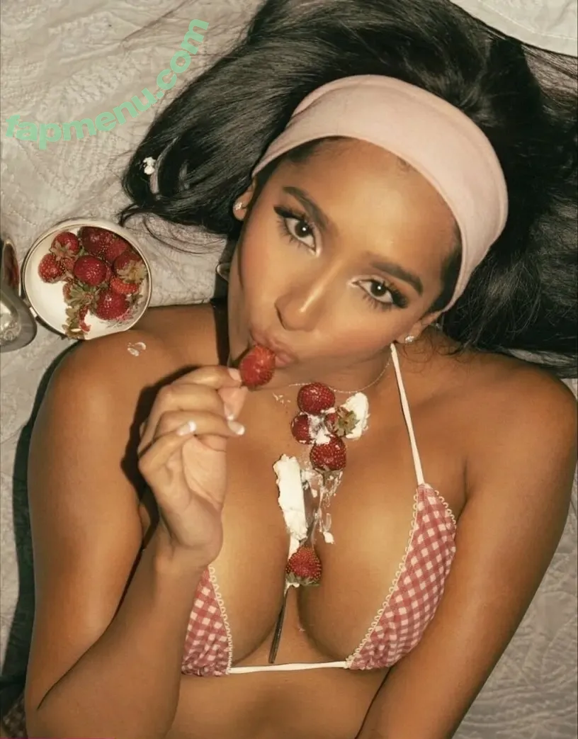 momunniee nude photo #0070 (momunniee)