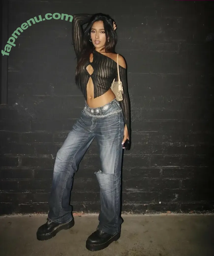 momunniee nude photo #0085 (momunniee)