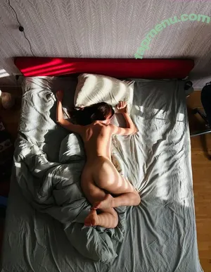  nude photo #0005