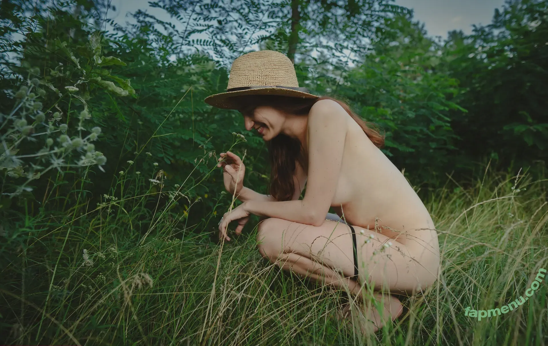mon_iry nude photo #0018 (mon_iry)