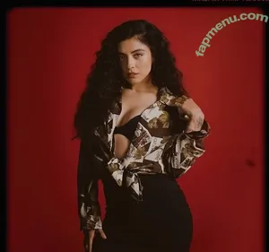 Mon Laferte / monlaferte nude photo #0020