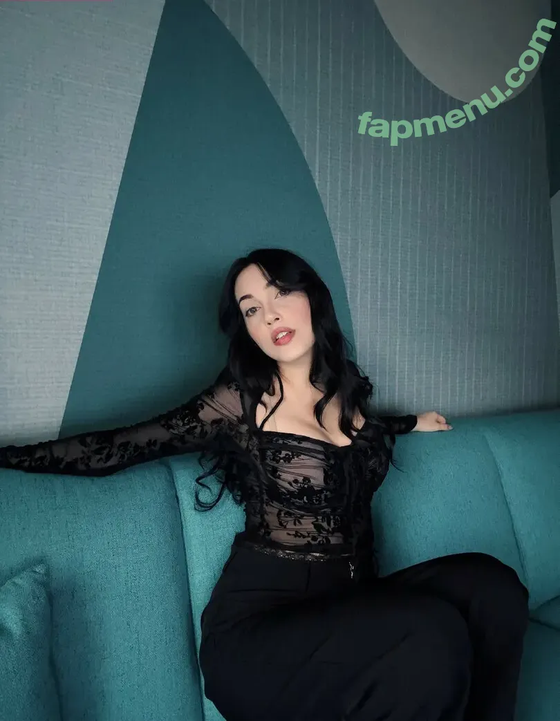 Mona Schon nude photo #0085 (Italian Streamer / monaschon)