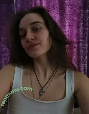 Monadail nude photo #0004