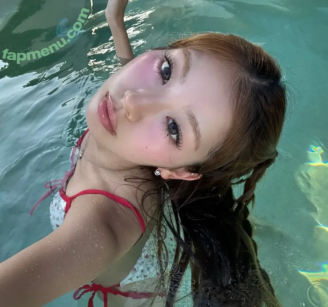 monako0515 nude photo #0009 (monako0515)