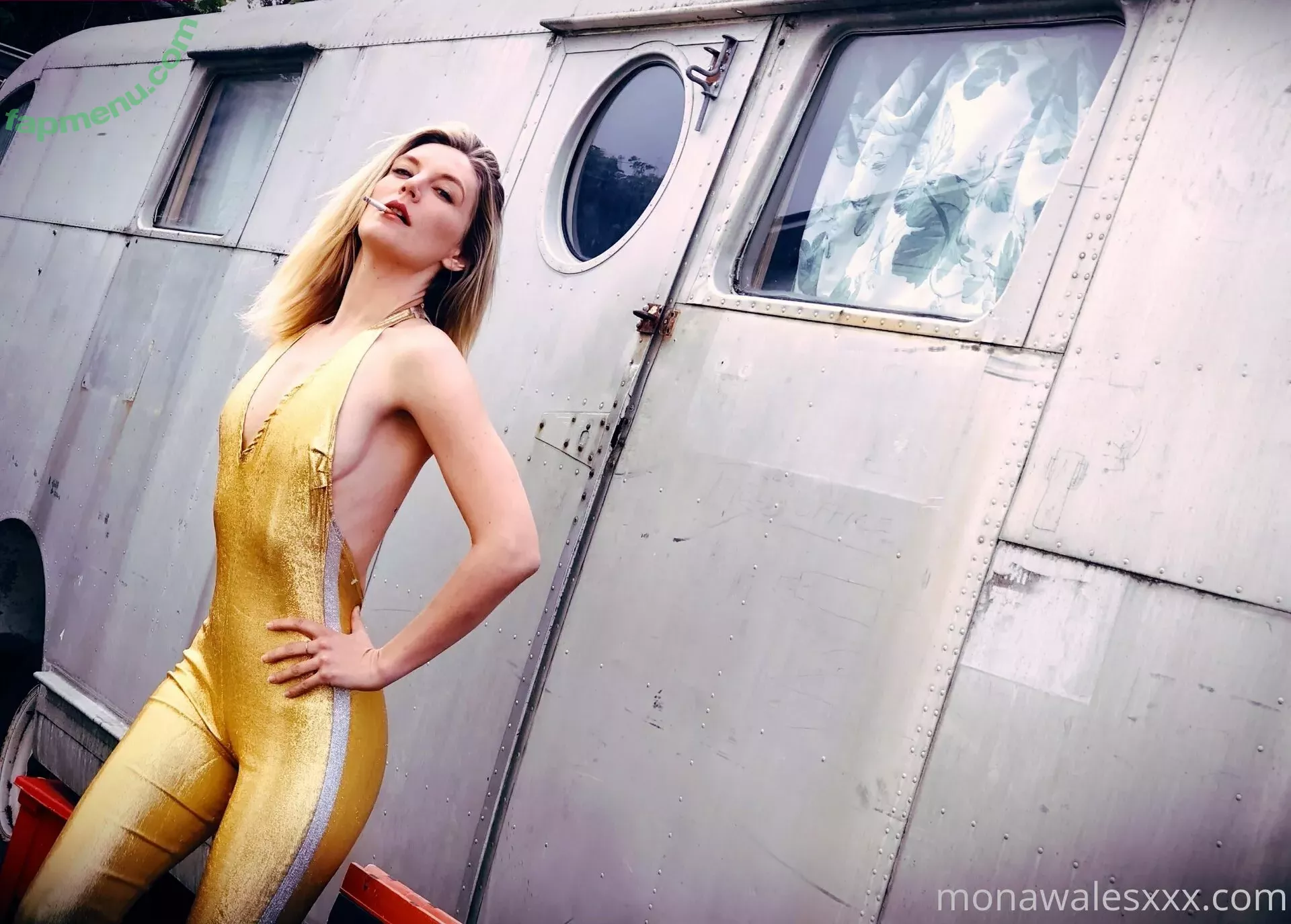 monawalesxxx nude photo #0088 (monawalesxxx)