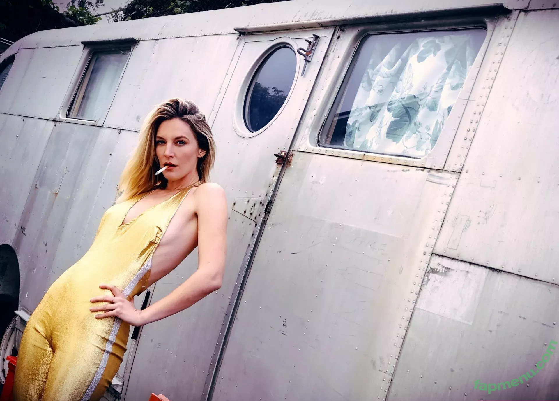 monawalesxxx nude photo #0090 (monawalesxxx)