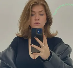  nude photo #0004