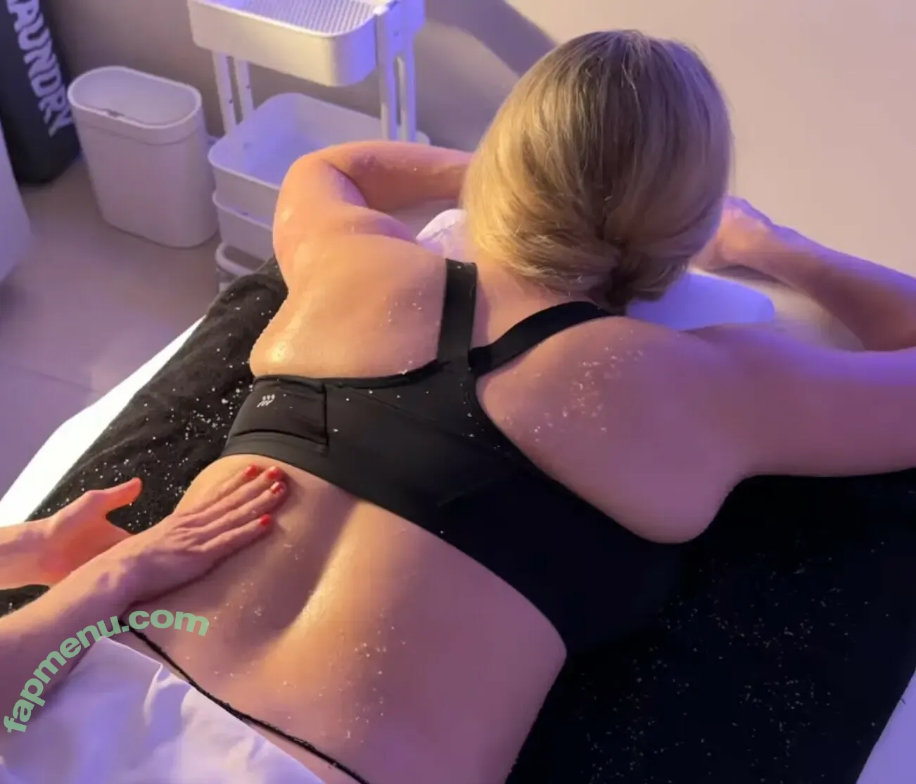 Mondragon Chiropractor nude photo #0014 (Brenda Mondragon / chiro_dragon)