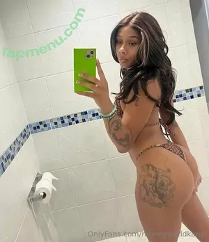 moneyworldkardi / mnywrldshow nude photo #0180